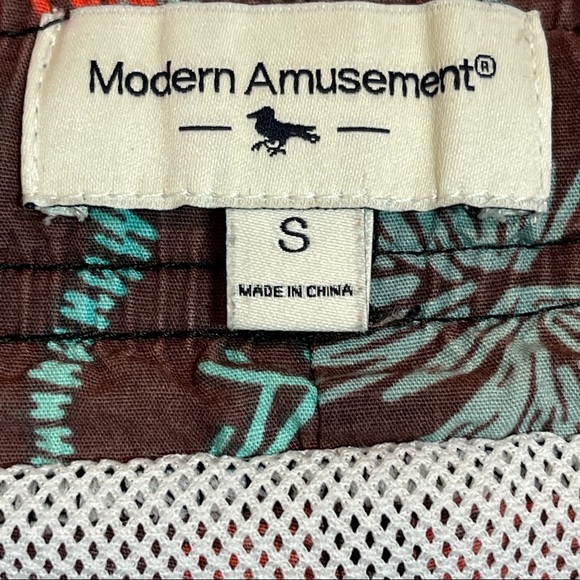 MODERN AMUSEMENT PALM TREE SWIM TRUNKS SIZE S - Picture 7 of 9